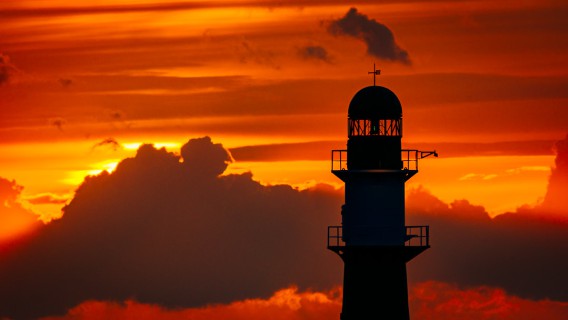 20180824_warnemuende_ostmole_westmole_leuchttuerme_0051