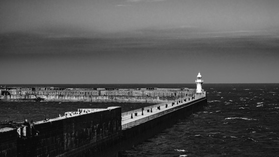 20170811_dover_port_lighthouses_0002
