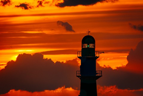 20180824_warnemuende_ostmole_westmole_leuchttuerme_0050